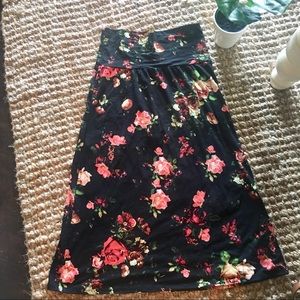 NWT Boutique Floral Skirt